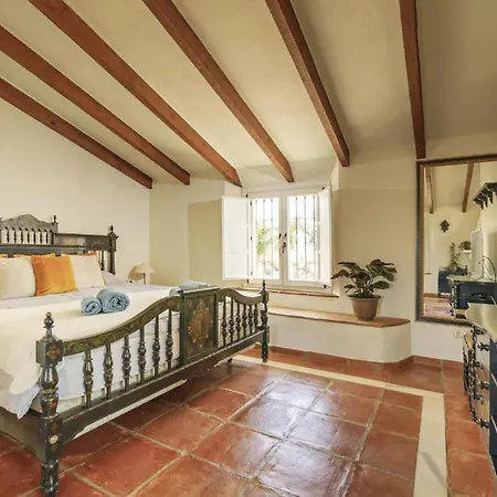Breathtaking In Estepona, Close To Selwo Villa