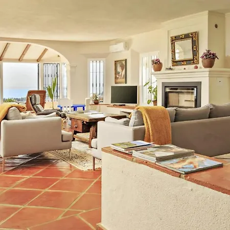 Breathtaking In Estepona, Close To Selwo Villa