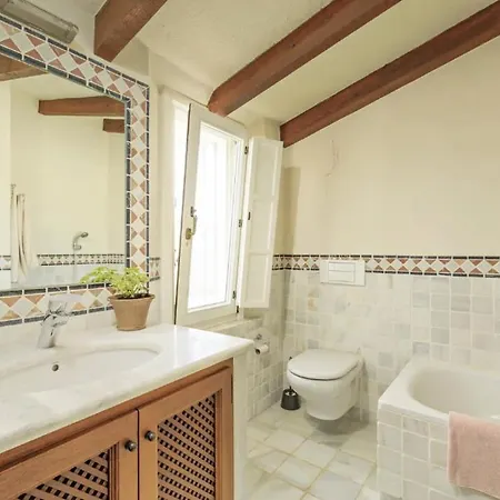 Breathtaking In Estepona, Close To Selwo *